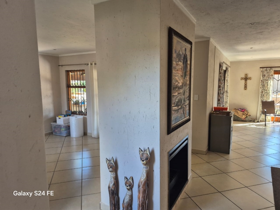 3 Bedroom Property for Sale in Boschdal North West